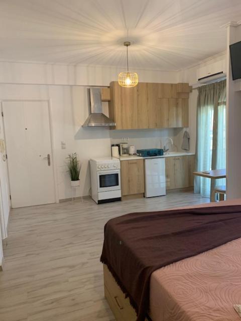 Sealake View Mesolóngion Екстериор снимка