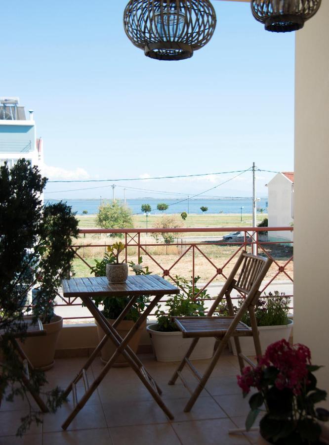 Sealake View Mesolóngion Екстериор снимка